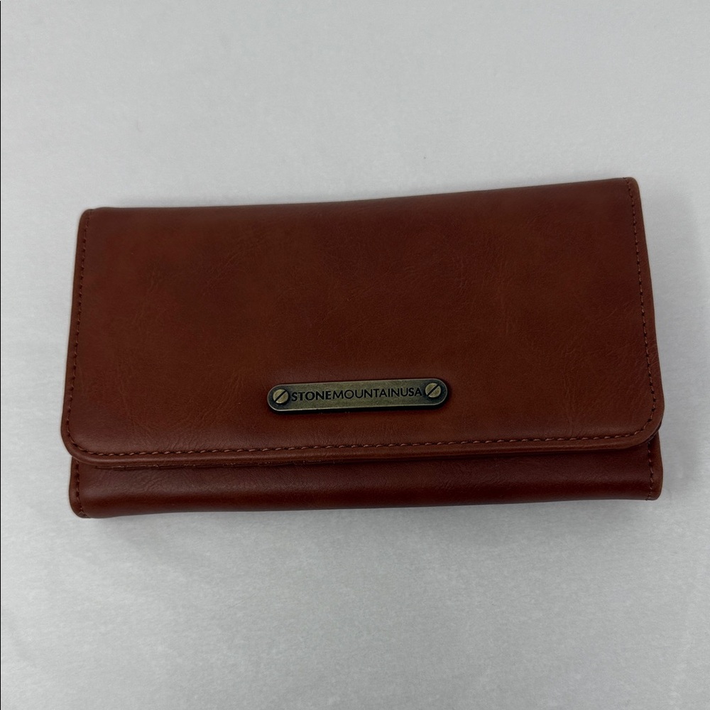 Stone Mountain USA Cognac Brown Leather Tri Fold  Long Wallet Snap Closure